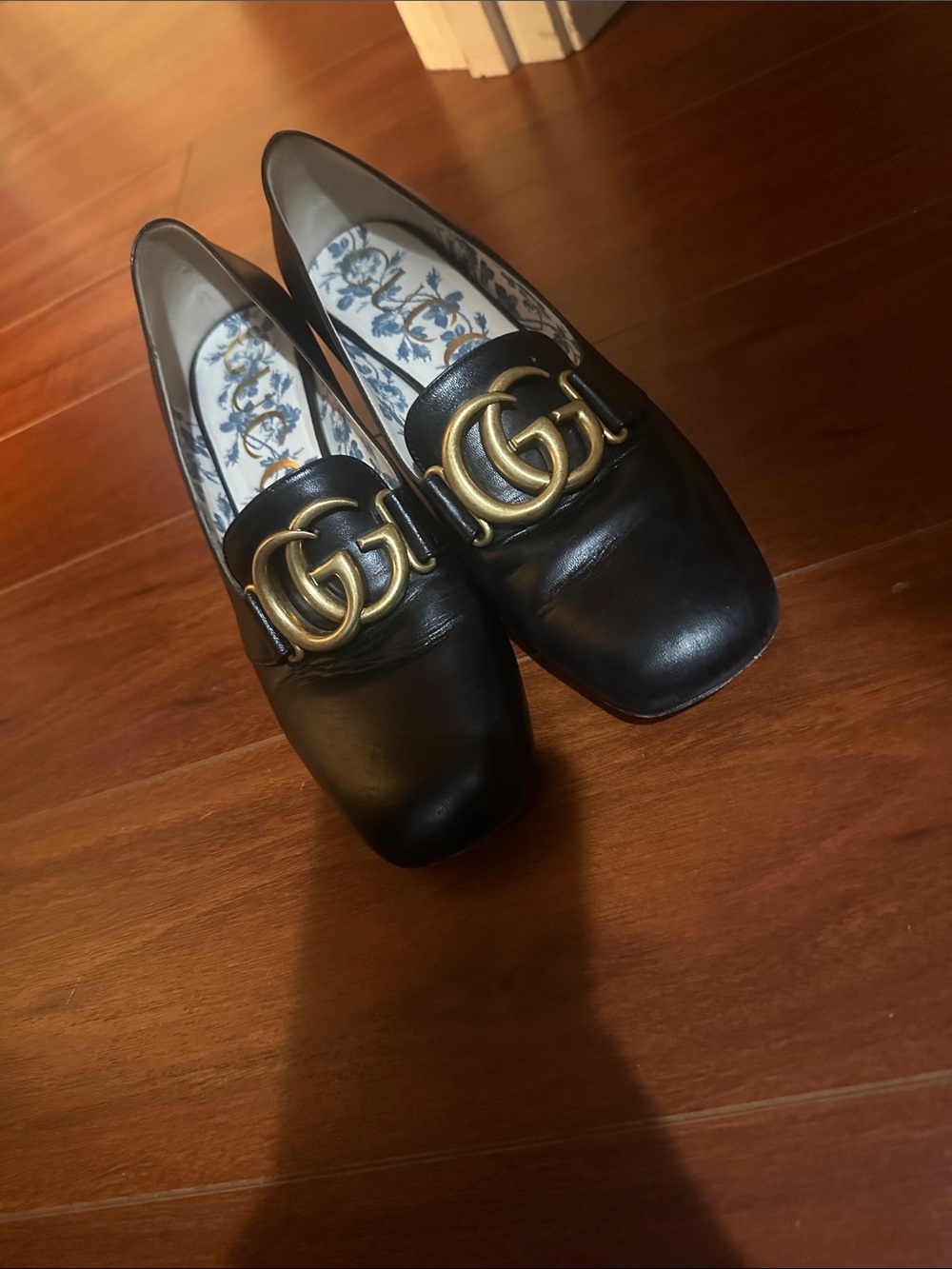 Gucci Black Leather GG Marmont Loafers